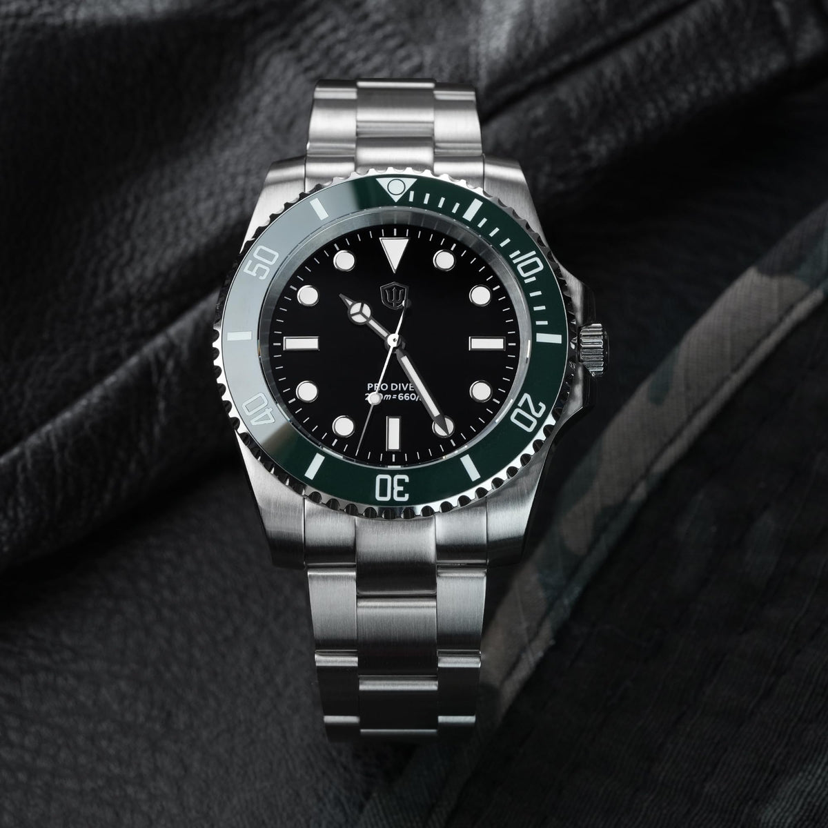 40mm Sapphire Crystal 200m Waterproof Quartz Diver Watch B1316