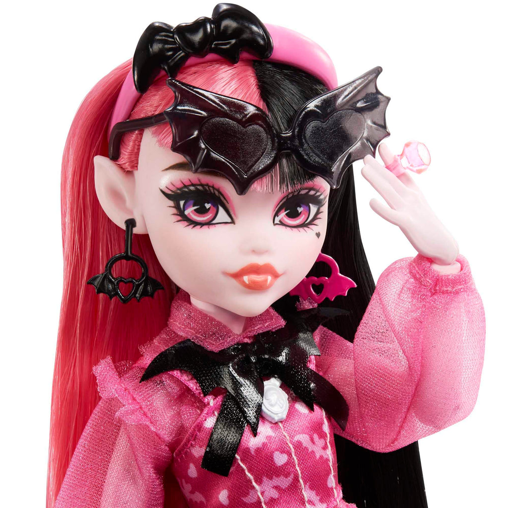 Monster High Doll with Pink & Black Hair R85404